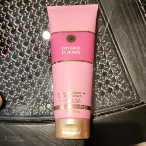 Bath And Body Work Pink Covered in Roses Body Cream
